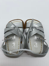 Load image into Gallery viewer, Salt Water Sandals