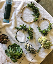 Load image into Gallery viewer, Succulent tiara’s
