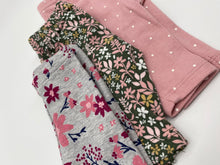 Load image into Gallery viewer, Carters Newborn Pants
